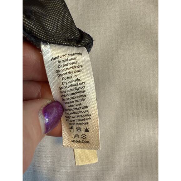 Sea Level Swim Australia Women's Plus 16 Beach Floral Smocked One Piece Swimsuit - Picture 11 of 14